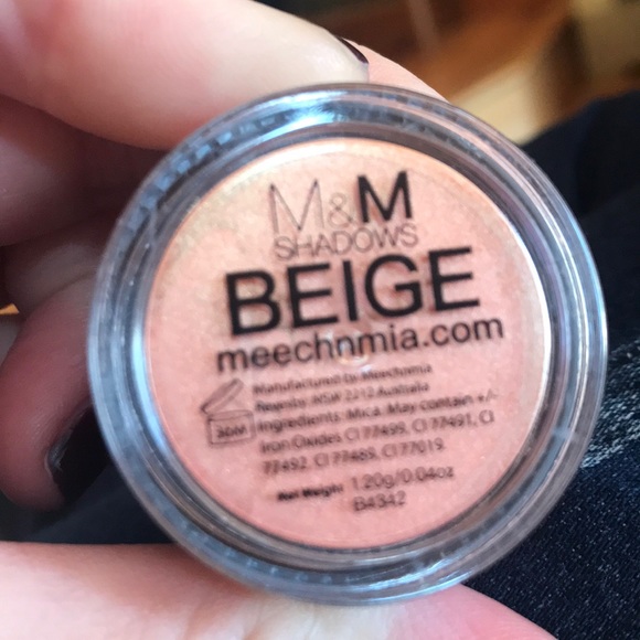 Makeup bundle! - Picture 4 of 6